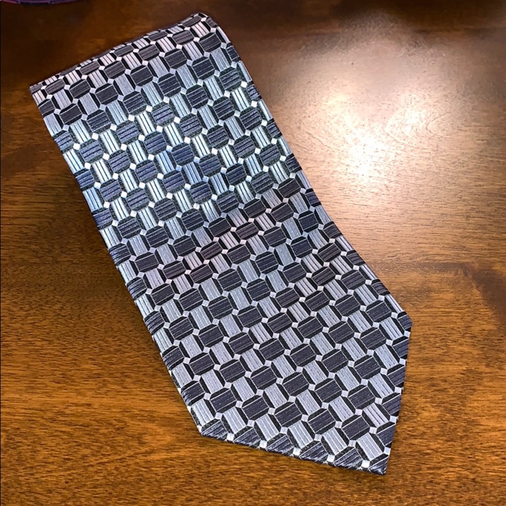 Van Heusen grey men’s tie